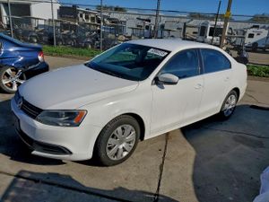 Volkswagen Jetta SE 2.5L 5 2013