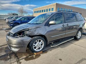 Toyota Sienna XLE 3.3L 6 2005