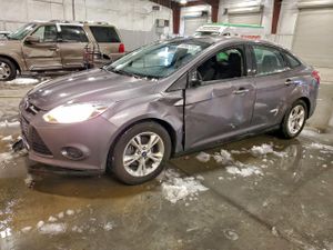Ford Focus SE 2.0L 4 2014