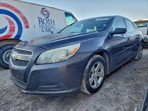 Chevrolet Malibu LS 2.5L 4 2013