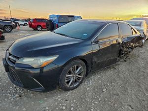 Toyota Camry LE 2.5L 4 2015