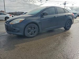 Ford Focus SE 2.0L 4 2014