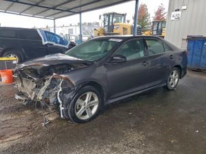 Toyota Camry L 2.5L 4 2013