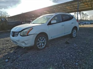 Nissan Rogue S 2.5L 4 2012