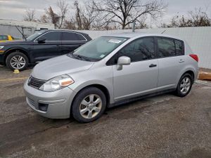 Nissan Versa S 1.8L 4 2008