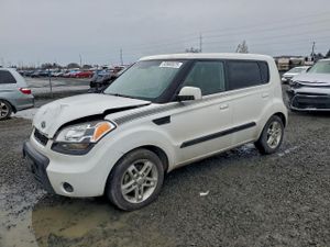 Kia Soul + 2.0L 4 2010