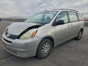 Toyota Sienna CE 3.3L 6 2004