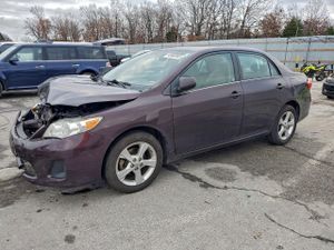 Toyota Corolla BASE 1.8L 4 2013