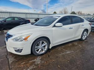 Nissan Altima 2.5 2.5L 4 2015
