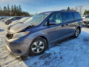 Toyota Sienna 3.5L 6 2014