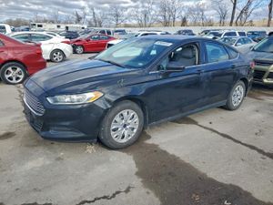 Ford Fusion S 2.5L 4 2014