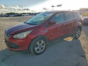 Ford Escape SE 2.5L 4 2015