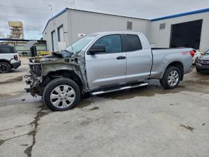 Toyota Tundra DOUBLE CAB 5.7L 8 2008