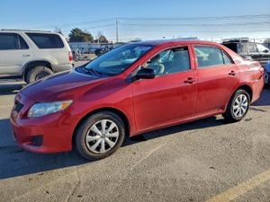 Toyota Corolla BASE 1.8L 4 2010