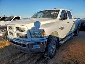 RAM 2500 ST 5.7L 8 2015
