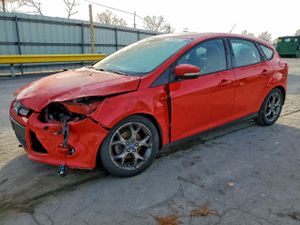 Ford Focus SE 2.0L 4 2013
