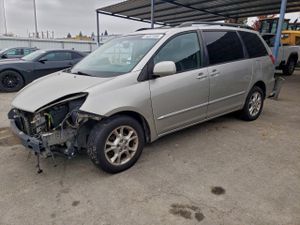 Toyota Sienna XLE 3.3L 6 2004