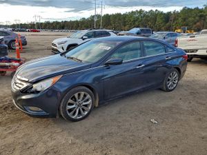 Hyundai Sonata SE 2.4L 4 2013