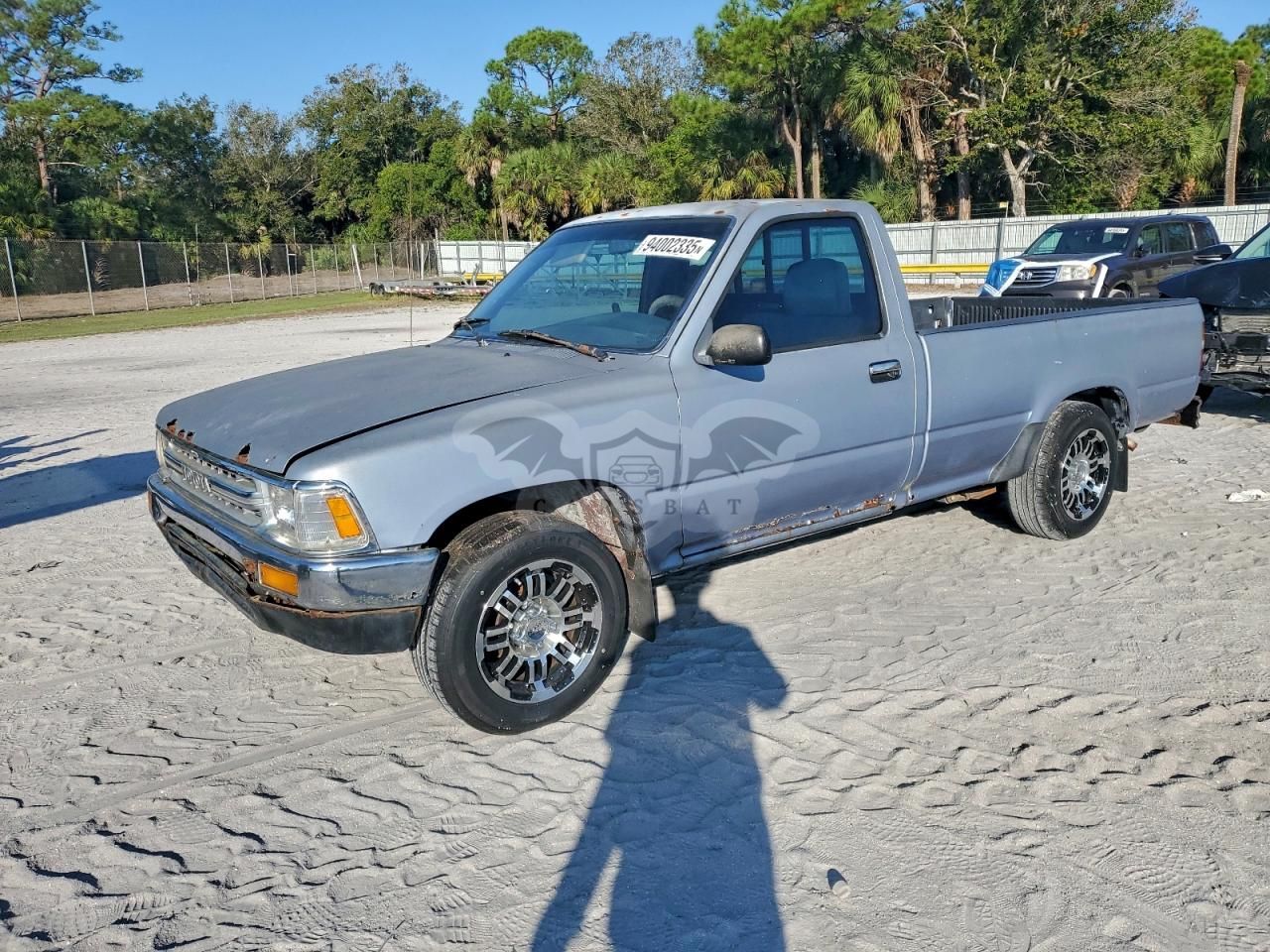 Toyota Hilux 1/2 TON LONG WHEELBASE DLX 2.4L 4 1989