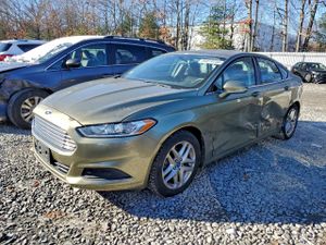 Ford Fusion SE 2.5L 4 2013