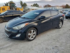 Hyundai Elantra GLS 1.8L 4 2013
