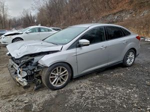 Ford Focus SE 2.0L 4 2015
