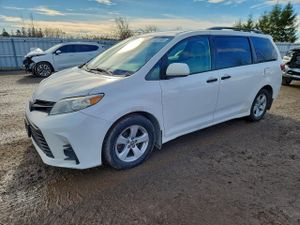 Toyota Sienna 3.5L 6 2019