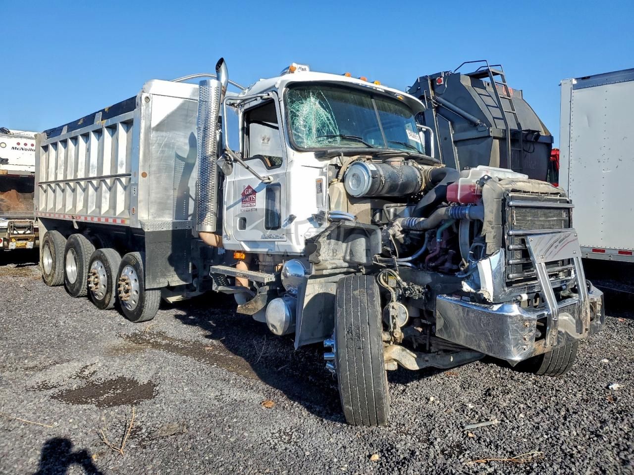 Mack 700 GU700 10.8L 6 2010