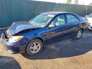 Toyota Camry LE 2.4L 4 2004