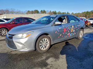 Toyota Camry LE 2.5L 4 2015