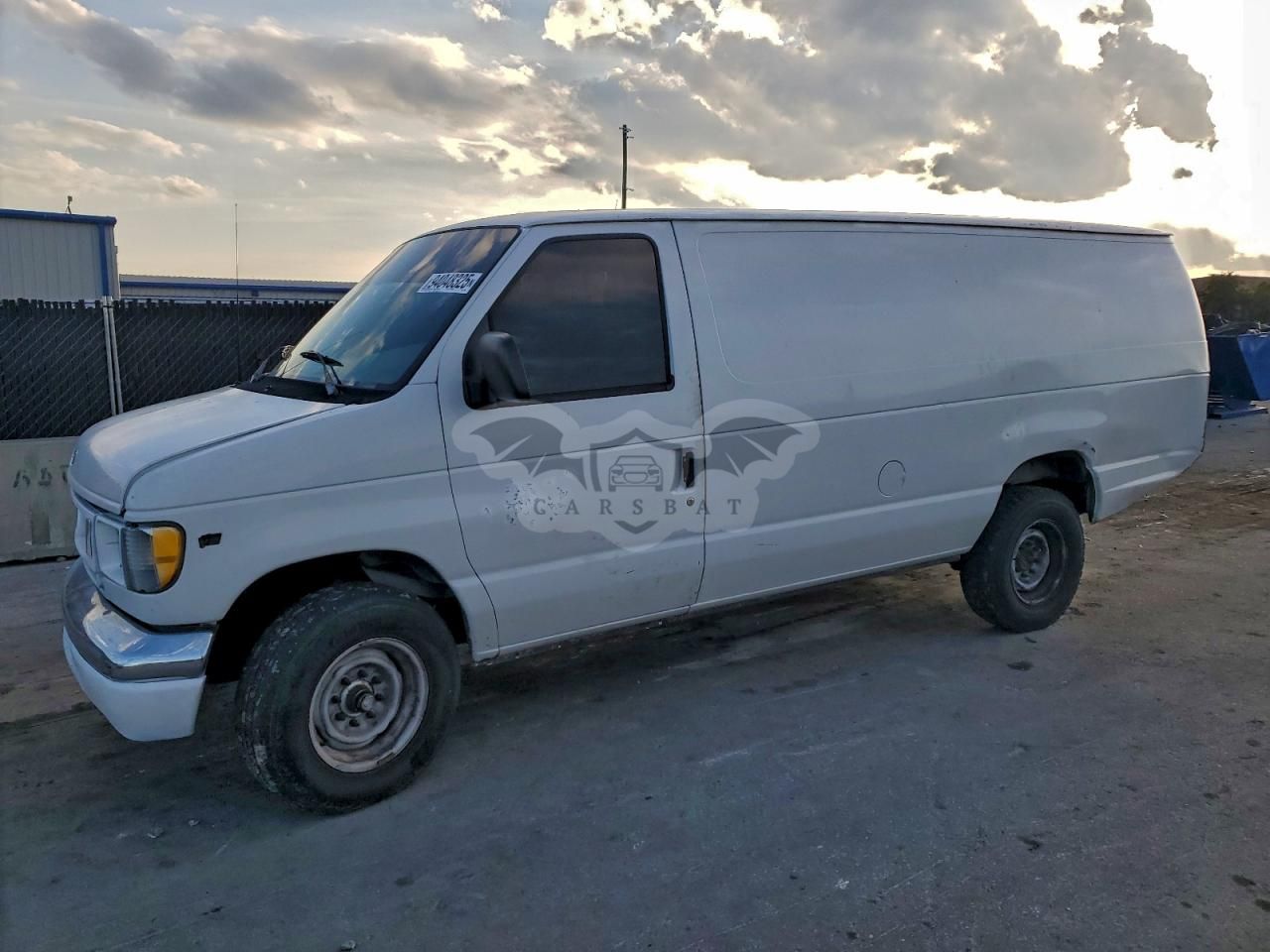 Ford Econoline E350 SUPER DUTY VAN 5.4L 8 2002