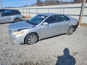 Toyota Camry BASE 2.5L 4 2011