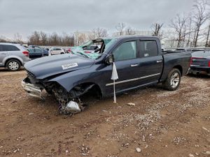 RAM 1500 SLT 5.7L 8 2014