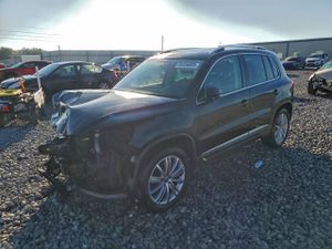 Volkswagen Tiguan S 2.0L 4 2013