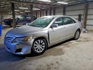 Toyota Camry BASE 2.5L 4 2011