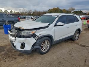 Kia Sorento LX 2.4L 4 2015