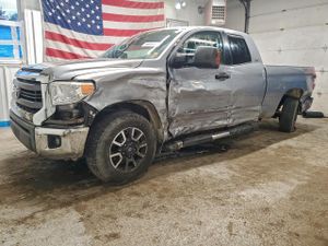 Toyota Tundra DOUBLE CAB SR 5.7L 8 2015