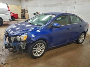 Chevrolet Aveo (Sonic) LT 1.8L 4 2013