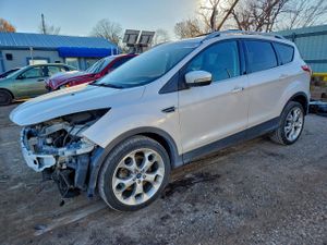 Ford Escape TITANIUM 2.0L 4 2013