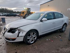 Volkswagen Passat KOMFORT 2.0L 4 2010