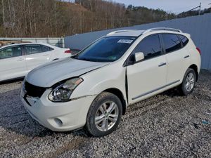 Nissan Rogue S 2.5L 4 2013