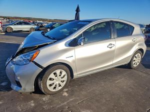 Toyota Prius 1.5L 4 2014