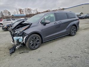 Toyota Sienna LIMITED 2.5L 4 2025