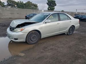 Toyota Camry LE 2.4L 4 2002