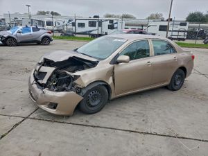 Toyota Corolla BASE 1.8L 4 2010