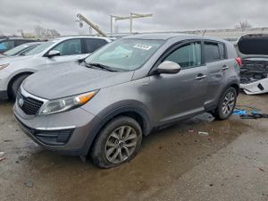Kia Sportage LX 2.4L 4 2015
