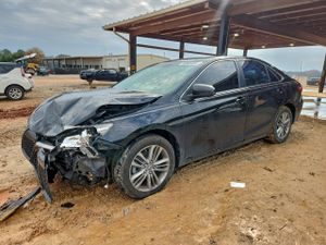 Toyota Camry LE 2.5L 4 2015