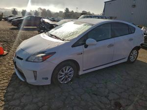 Toyota Prius 1.8L 4 2014