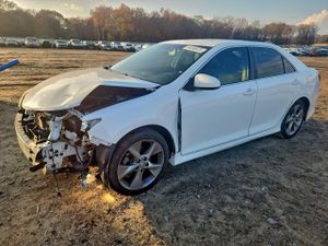 Toyota Camry SE 3.5L 6 2012