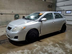Toyota Corolla BASE 1.8L 4 2010